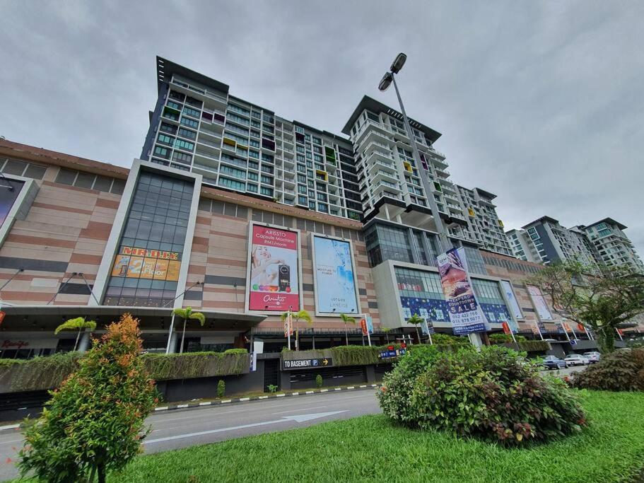 Apartment Lovely Vivacity Jazz 2 Cozy 2 Card Lv6 Kuching